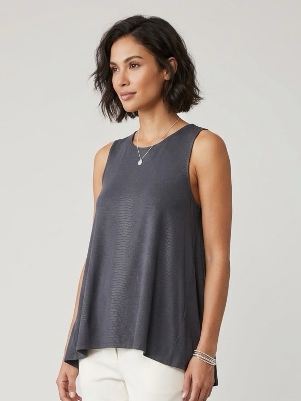 Olivaceous Blue Navy Swing Tank Top - Women Size M